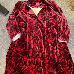 Torrid Betsey Johnson Velvet Floral Duster Coat 2X BEAUTIFUL